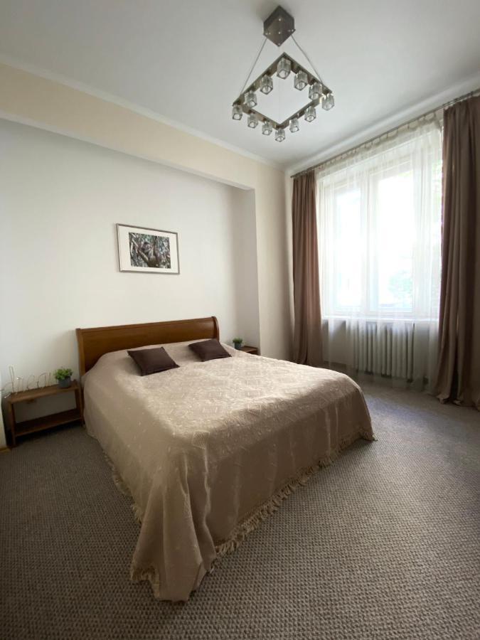 Family Apartment Lviv Eksteriør billede