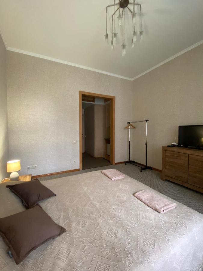 Family Apartment Lviv Eksteriør billede