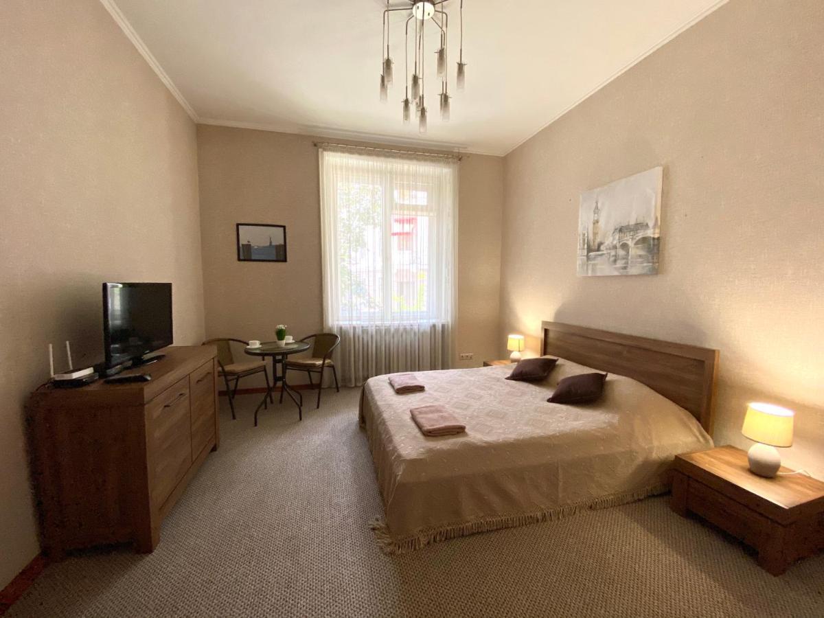 Family Apartment Lviv Eksteriør billede