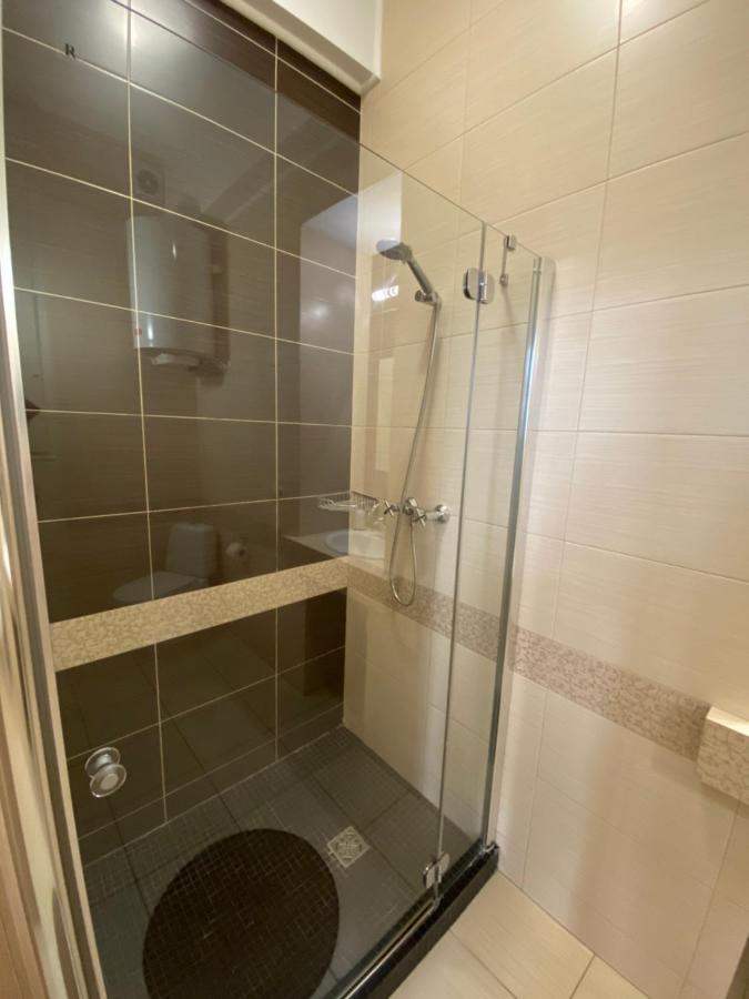 Family Apartment Lviv Eksteriør billede